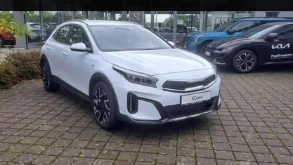 Carraraweiß Neu 2025 Kia XCeed Vision SUV | 22.990 € (Fairer Preis)