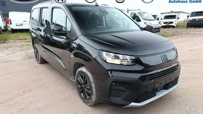 Cinema schwarz metallic Neu 2025 Fiat Doblò Van / Kleinbus | 30.121 € (Fairer Preis)