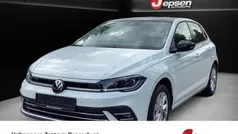 Pure white / schwarz Gebraucht 2024 VW Polo Style Limousine | 21.770 € (Fairer Preis)