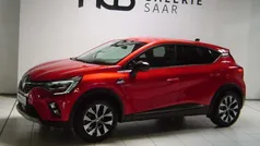 Rot Gebraucht 2023 Renault Captur Techno SUV | 20.490 € (Fairer Preis)