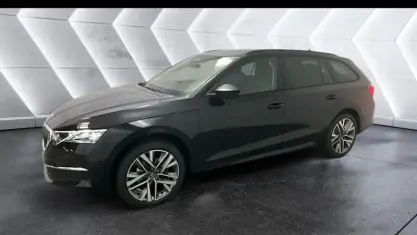 Neu Skoda Octavia Selection 150 PS (110 kW) 2025 Grau Kombi