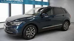Blau Gebraucht 2023 VW Tiguan Life SUV | 29.930 € (Superpreis)
