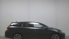 Schwarz Gebraucht 2015 Toyota Auris Design Kombi | 6.990 € (Guter Preis)