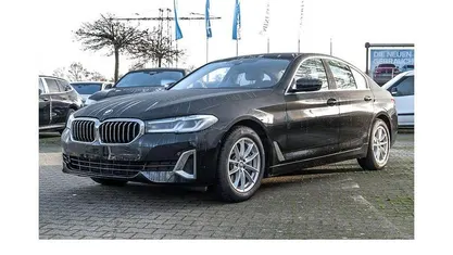 Schwarz Gebraucht 2023 BMW 540 Luxury Line Limousine | 47.940 € (Superpreis)