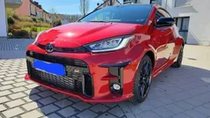 Rot Neu 2024 Toyota Yaris Coupé | 38.890 € (Fairer Preis)