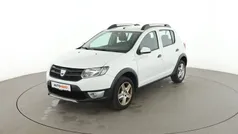 Weiß Gebraucht 2016 Dacia Sandero Stepway Ambiance Kleinwagen | 8.110 € (Fairer Preis)