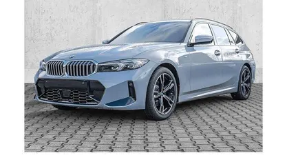 Gebraucht 2025 BMW 320 M Sport Kombi | 42.590 € (Fairer Preis)
