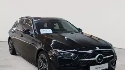 Gebraucht Mercedes C220 AMG line 200 PS (147 kW) 2023 Obsidianschwarz metallic Kombi