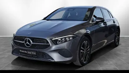 Gebraucht Mercedes A180 Progressive 136 PS (100 kW) 2025 Metalliclack mountaingrau Limousine