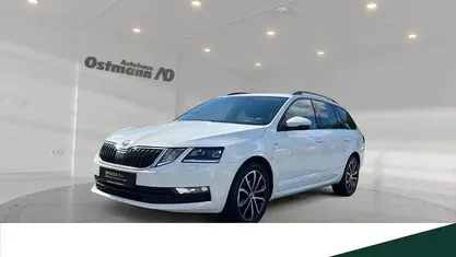 Weiß Gebraucht 2019 Skoda Octavia Soleil Kombi | 17.490 € (Etwas zu teuer)