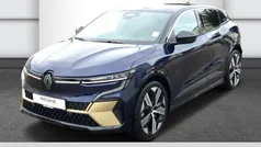 Blau Gebraucht 2024 Renault Mégane Komfort Limousine | 35.995 € (Fairer Preis)