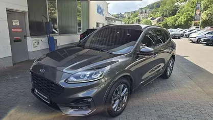 Usata Ford Kuga ST-Line 120 CV (88 kW) 2024 Grigio SUV