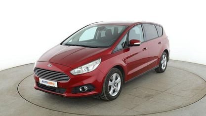 Używany Ford S-MAX Trend 2016 Czerwony Minivan