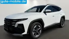 Atlas white / sol Neu 2025 Hyundai Tucson Trend SUV | 33.590 € (Superpreis)