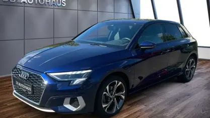 Gebraucht Audi A3 Advanced Plus 150 PS (110 kW) 2023 Blau Limousine