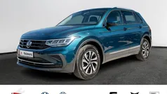 Nightshade blue metallic Gebraucht 2023 VW Tiguan Active SUV | 28.990 € (Fairer Preis)