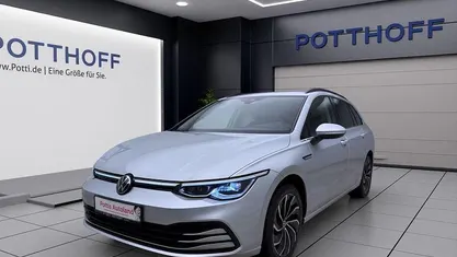 Gebraucht VW Golf VIII Style 150 PS (110 kW) 2024 Kombi