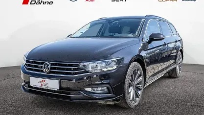 Gebraucht VW Passat Business 150 PS (110 kW) 2023 Schwarz / deep black (metallic) Kombi