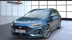 Chromablau (blau) Gebraucht 2023 Ford Focus ST-Line Kombi | 26.900 € (Fairer Preis)