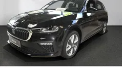 Schwarz Gebraucht 2024 Skoda Scala Kleinwagen | 24.980 € (Fairer Preis)
