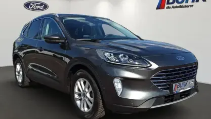 Gebraucht Ford Kuga Titanium 150 PS (110 kW) 2020 Lackierung ""magneti SUV
