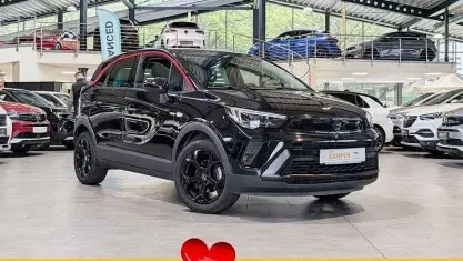 Używany Opel Crossland X GS Line 131 KM (96 kW) 2022 Czarny SUV