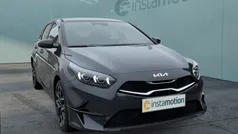Grau Gebraucht 2025 Kia Ceed Limousine | 27.380 € (Fairer Preis)
