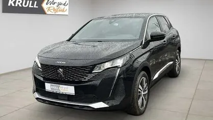 Second-hand Peugeot 3008 Allure 136 CP (100 kW) 2023 Negru SUV