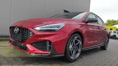 Ultimate red Neu 2025 Hyundai i30 N Line Limousine | 28.450 € (Fairer Preis)