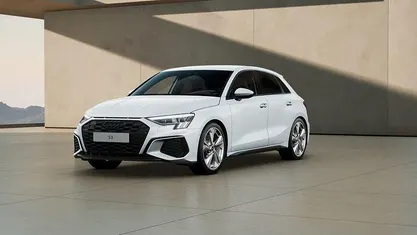 Gletscherweiß metallic Gebraucht 2024 Audi S3 Ambiente Limousine | 42.950 € (Fairer Preis)