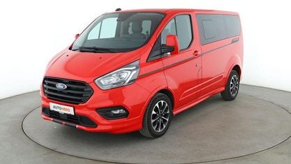Używany Ford Tourneo Sport 185 KM (136 kW) 2021 Czerwony Minivan