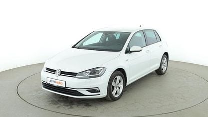 Używany VW Golf VII Join 116 KM (85 kW) 2019 Biały Sedan/Limuzyna