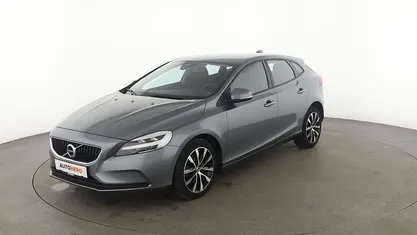 Gebraucht Volvo V40 Momentum 120 PS (88 kW) 2019 Grau Kombi