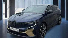 Blau Gebraucht 2023 Renault Mégane Iconic Limousine | 29.290 € (Guter Preis)