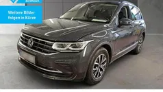 Grau Gebraucht 2022 VW Tiguan Life SUV | 23.890 € (Fairer Preis)