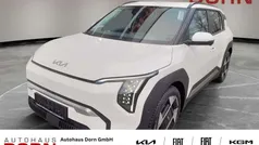 Schneeweiss Neu 2025 Kia EV3 4 SUV | 40.990 € (Fairer Preis)