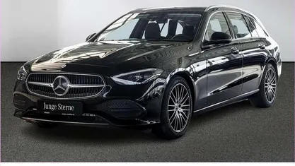 Gebraucht Mercedes C180 Avantgarde 170 PS (125 kW) 2023 Schwarz Limousine