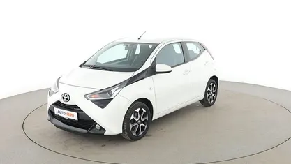 Gebraucht Toyota Aygo X-play 72 PS (52 kW) 2019 Weiß Kleinwagen