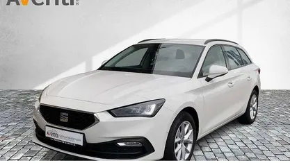 Candy weiss Gebraucht 2024 Seat Leon ST Style Kombi | 22.749 € (Guter Preis)