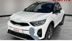 Weiß Gebraucht 2023 Kia Stonic Vision SUV | 19.990 € (Fairer Preis)
