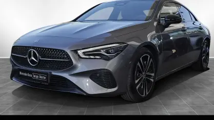 Gebraucht Mercedes CLA180 Progressive 136 PS (100 kW) 2024 Metalliclack mountaingrau Limousine