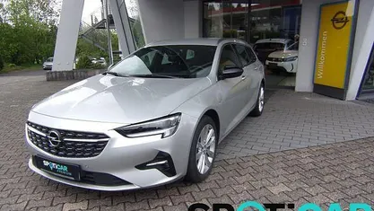 Silber (argonsilber metallic) Gebraucht 2021 Opel Insignia Business Kombi | 19.950 € (Fairer Preis)