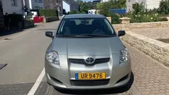 Silber Gebraucht 2007 Toyota Auris Limousine | 5.600 € (Fairer Preis)