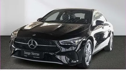 Gebraucht Mercedes CLA180 136 PS (100 kW) 2024 Schwarz Limousine