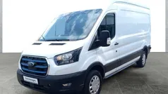 Weiß Gebraucht 2023 Ford Econoline Trend Van | 39.500 €