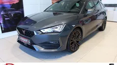 Magnetic grau Gebraucht 2024 Cupra Leon VZ3 Kombi | 37.480 € (Fairer Preis)