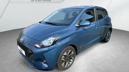 Gebraucht Hyundai i10 Trend 63 PS (46 kW) 2025 Blau Kleinwagen