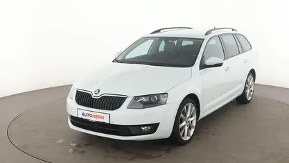 Weiß Gebraucht 2016 Skoda Octavia Joy Kombi | 16.410 € (Fairer Preis)