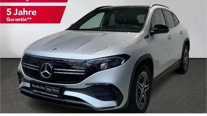 Silber Gebraucht 2022 Mercedes EQA250 AMG line SUV | 31.859 € (Fairer Preis)