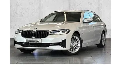 Gebraucht BMW 530e Sport Line 292 PS (214 kW) 2023 Kombi